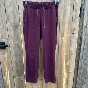Lululemon straight leg pants size 4